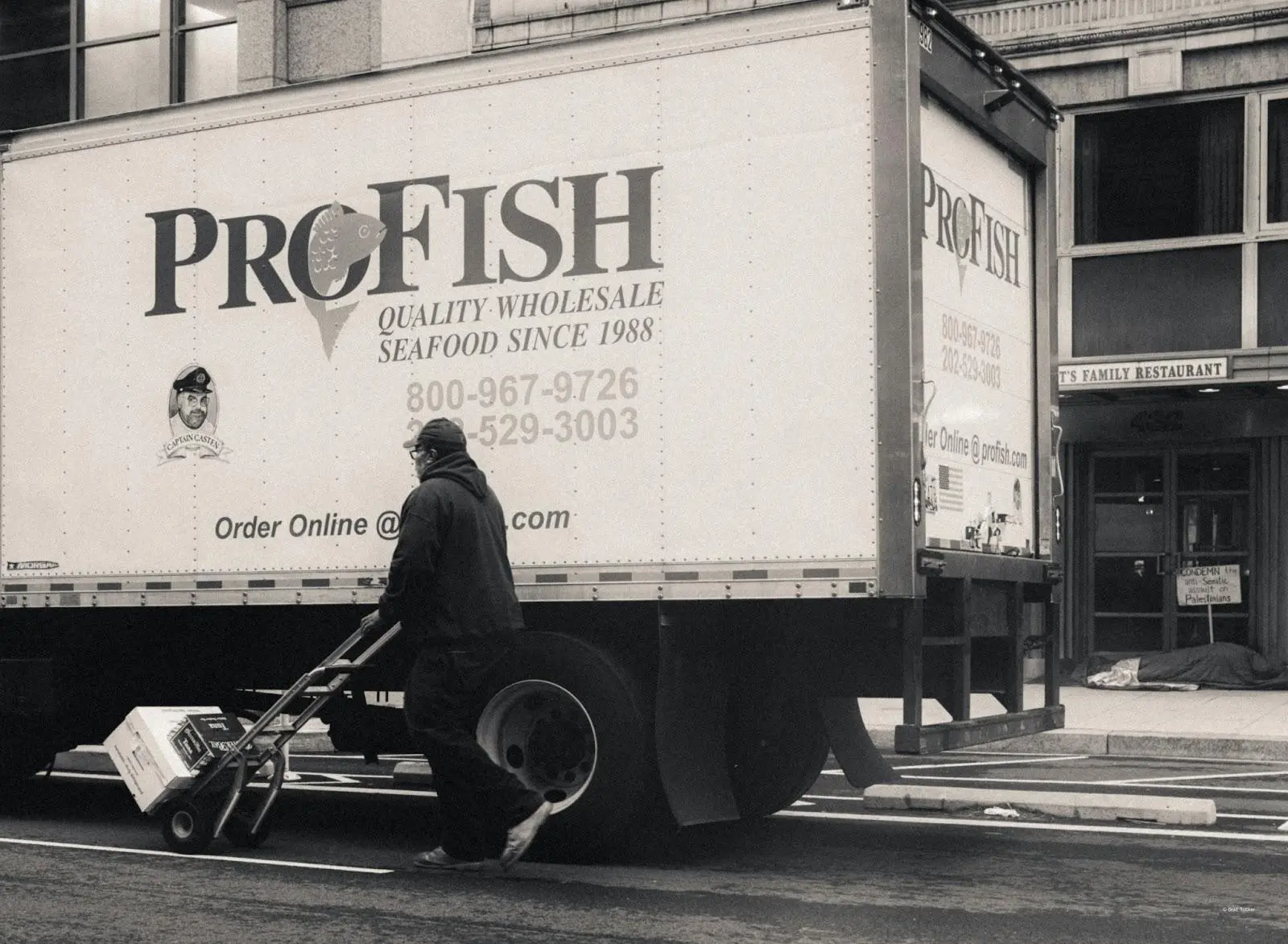 exploring-the-future-of-last-mile-delivery-trends-challenges-and-innovations exploring-the-future-of-last-mile-delivery-trends-challenges-and-innovations